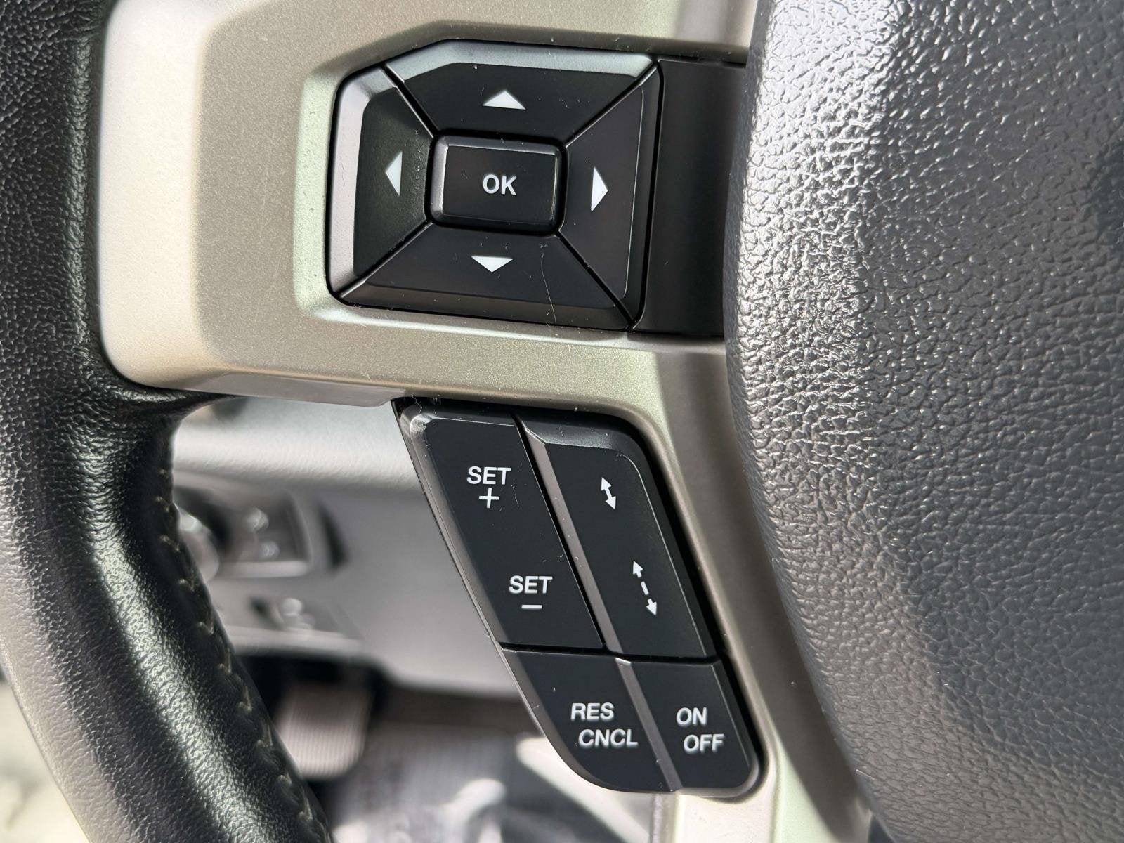 2022 Ford Super Duty F-350 SRW XL