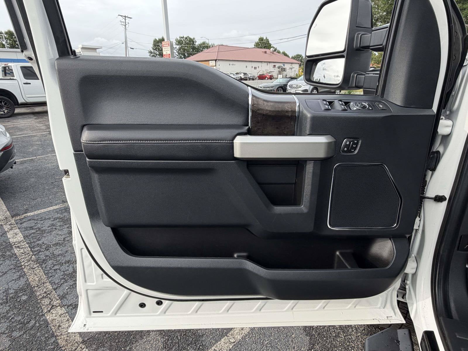 2022 Ford Super Duty F-350 SRW XL