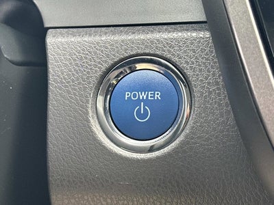 2020 Toyota Camry Hybrid XLE