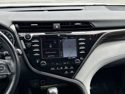 2020 Toyota Camry Hybrid XLE