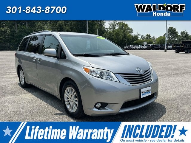 2017 Toyota Sienna Base