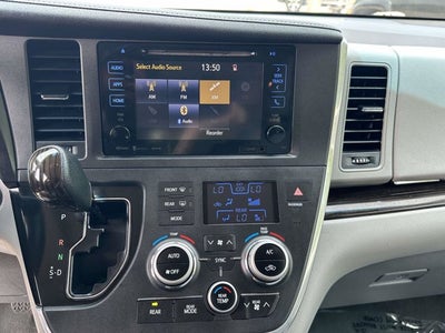 2017 Toyota Sienna Base