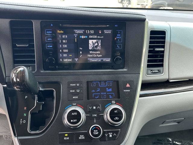 2017 Toyota Sienna Base
