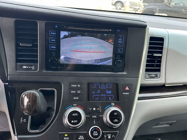 2017 Toyota Sienna Base