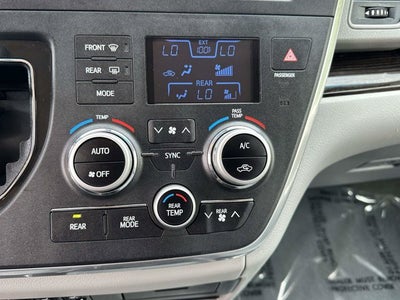 2017 Toyota Sienna Base