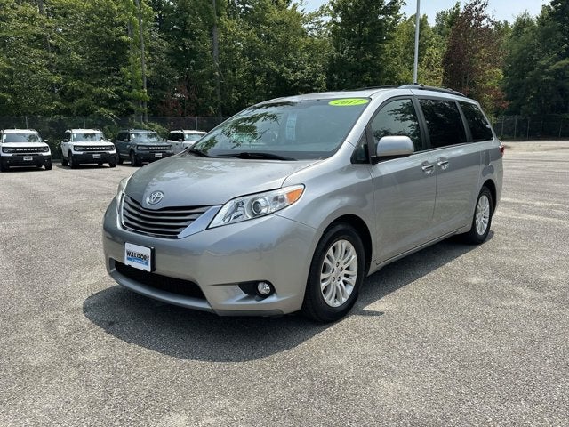 2017 Toyota Sienna Base