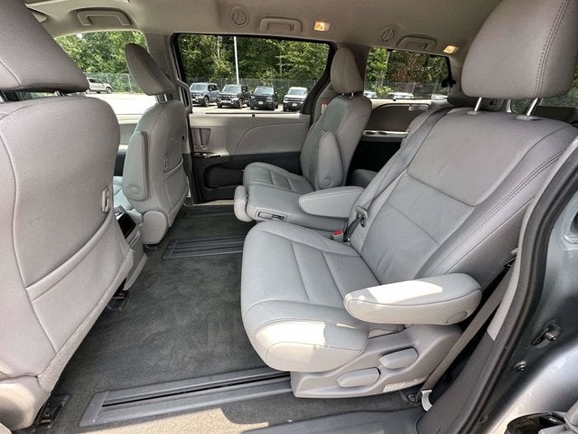 2017 Toyota Sienna Base