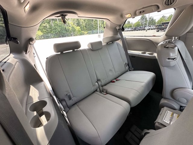 2017 Toyota Sienna Base