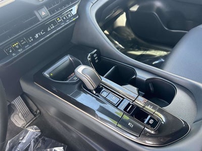 2025 Toyota Crown Signia Limited