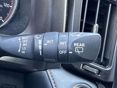 2018 Toyota RAV4 SE