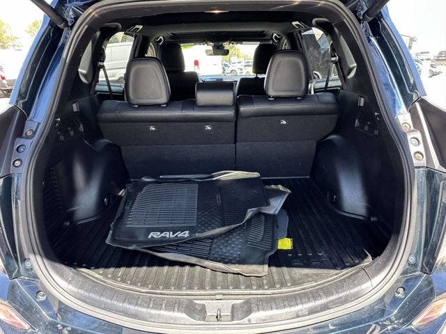 2018 Toyota RAV4 SE