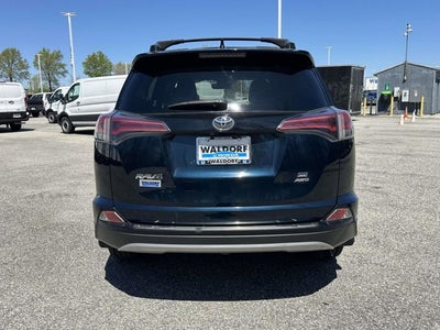 2018 Toyota RAV4 SE