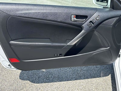 2016 Hyundai Genesis Coupe 3.8L Base