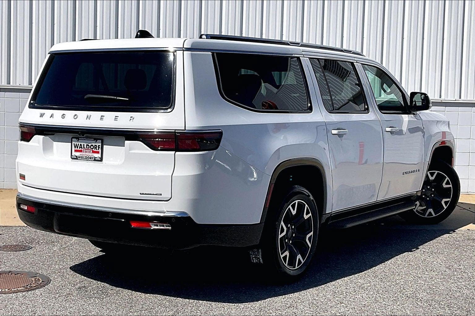 2024 Jeep Wagoneer L Series III