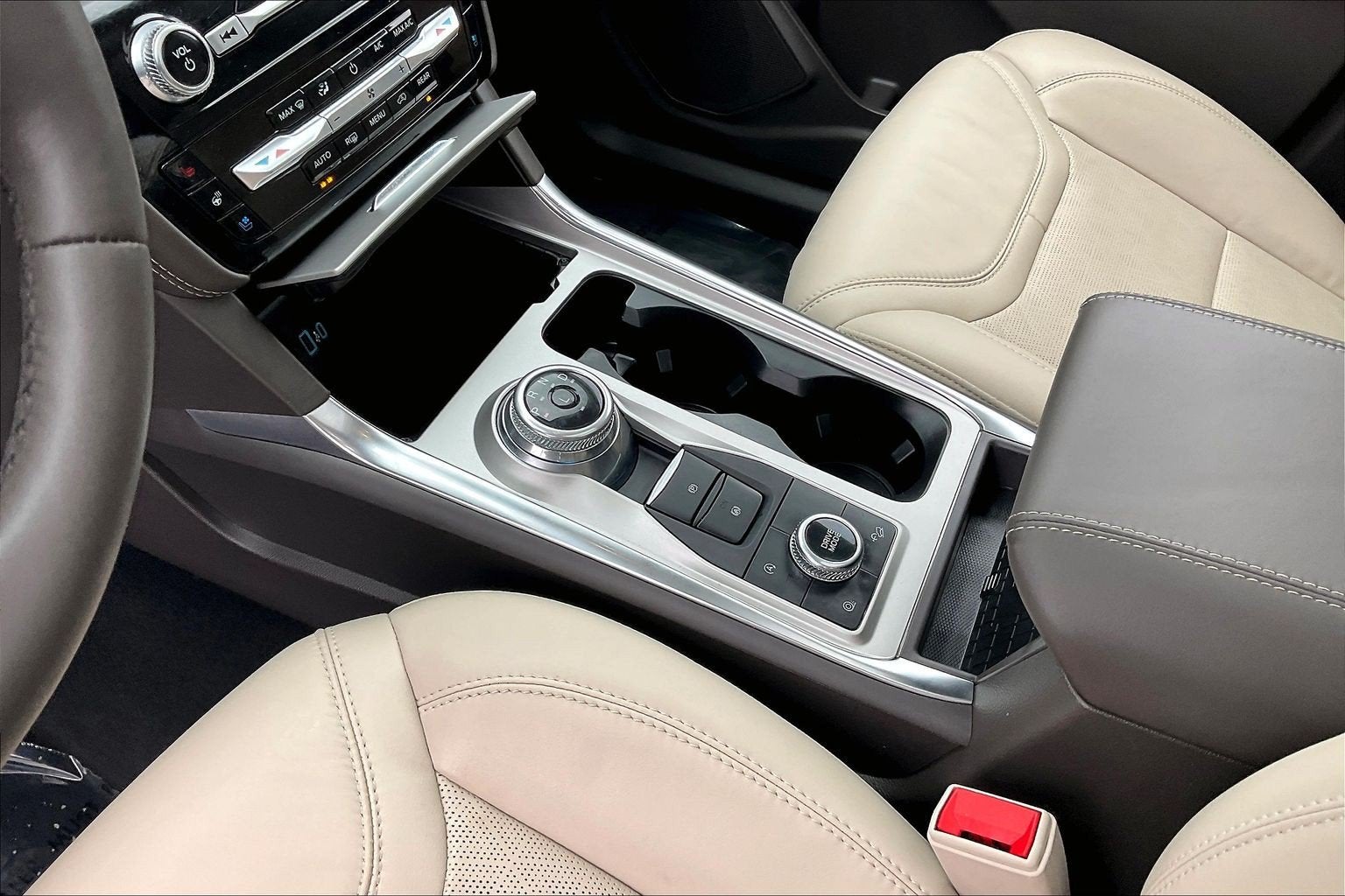 2024 Ford Explorer Platinum
