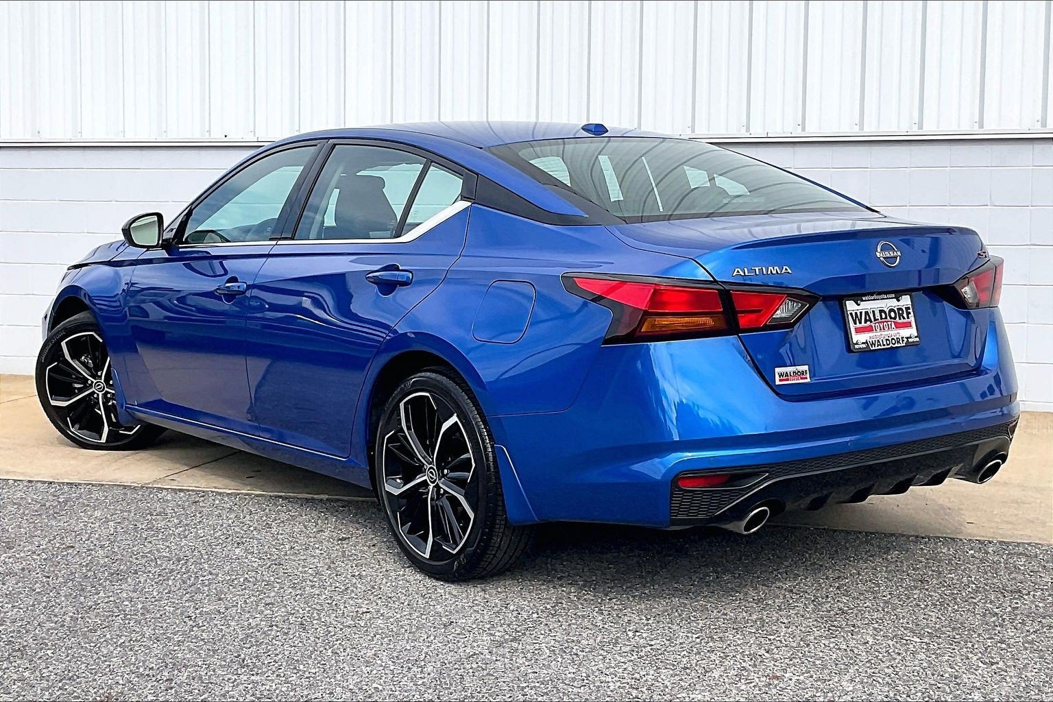 2025 Nissan Altima SR