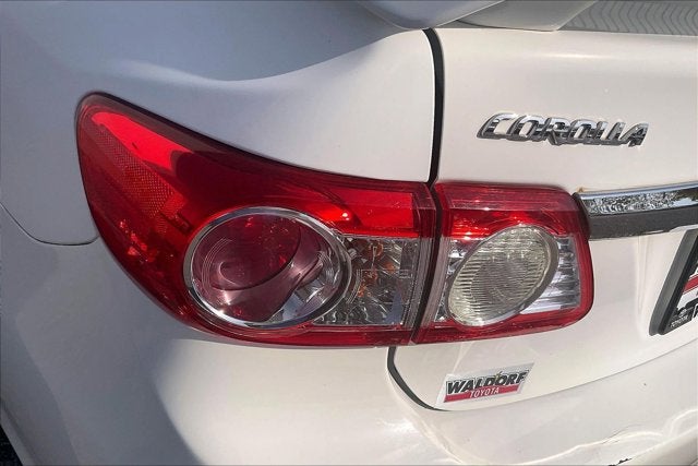 2011 Toyota COROLLA LE