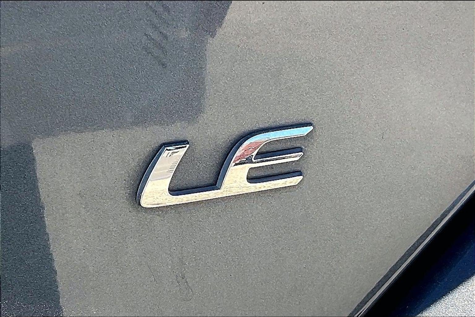 2015 Toyota COROLLA LE Plus