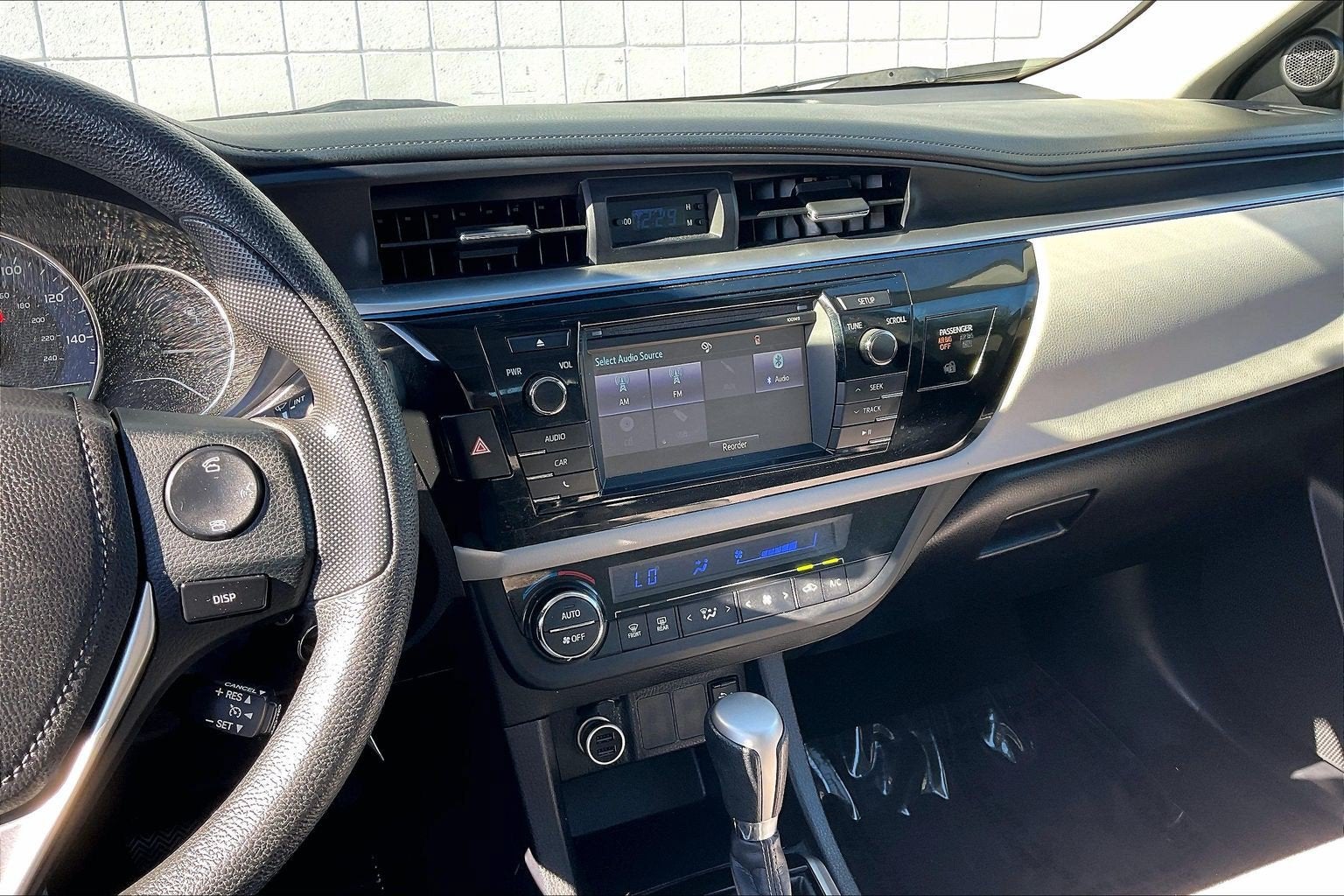2015 Toyota COROLLA LE Plus