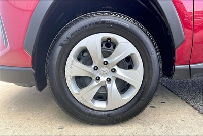 2019 Toyota RAV4 LE