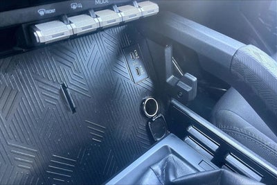 2025 Toyota TACOMA SR5 SR5