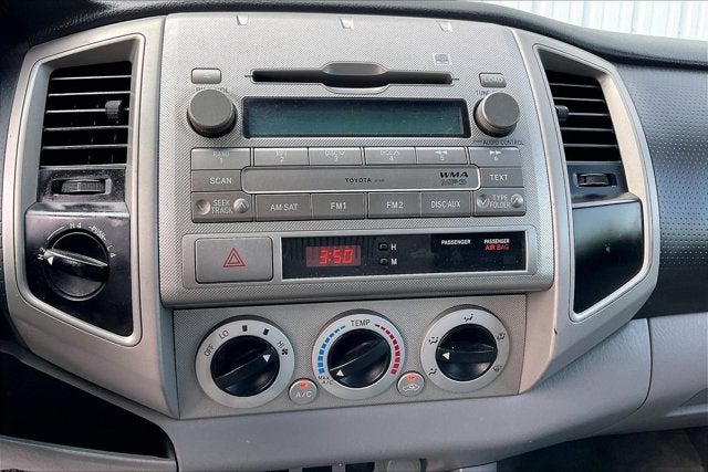 2011 Toyota TACOMA 4WD Double LB V6 AT (Natl)