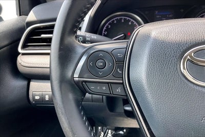 2022 Toyota Camry SE