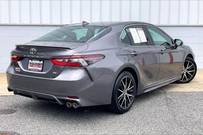 2022 Toyota Camry SE