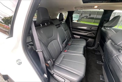 2023 INFINITI QX60 LUXE