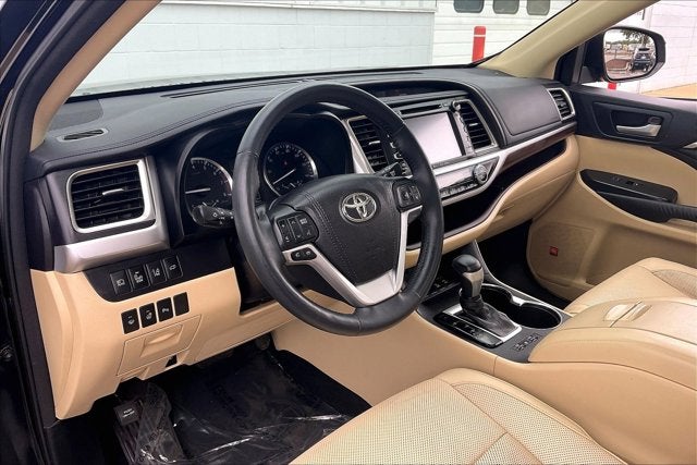 2016 Toyota Highlander Limited Platinum