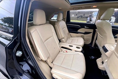 2016 Toyota Highlander Limited Platinum