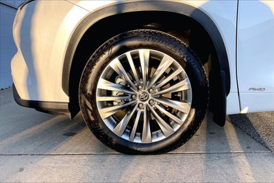 2026 Toyota Highlander Hybrid Hybrid Platinum