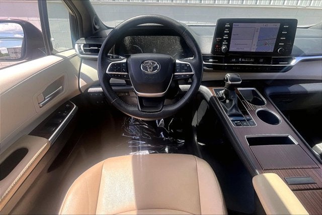 2023 Toyota Sienna XLE