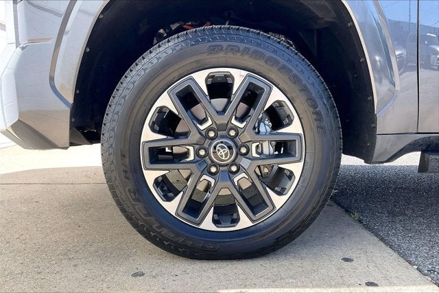 2025 Toyota Tundra i-FORCE MAX Limited Hybrid
