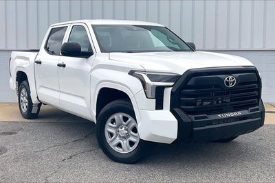 2023 Toyota TUNDRA 4X4 SR