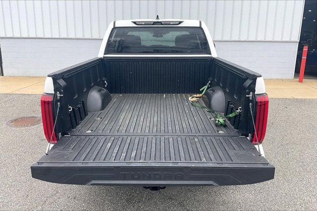 2023 Toyota TUNDRA 4X4 SR