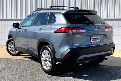 2025 Toyota Corolla Cross LE