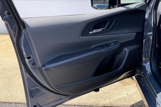 2025 Toyota Prius XLE