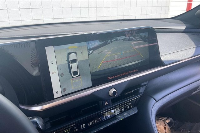 2026 Toyota Toyota Crown Platinum