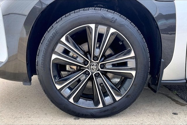 2023 Toyota bZ4X Limited