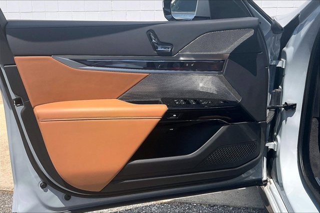 2024 BMW 740i 740i