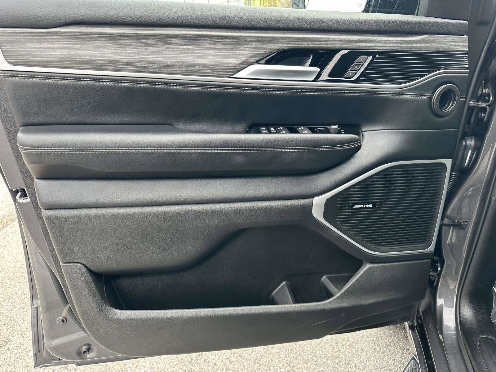 2024 Jeep Wagoneer L Series II