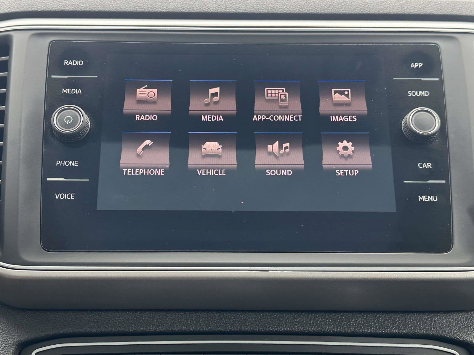 2018 Volkswagen Atlas 3.6L V6 Launch Edition