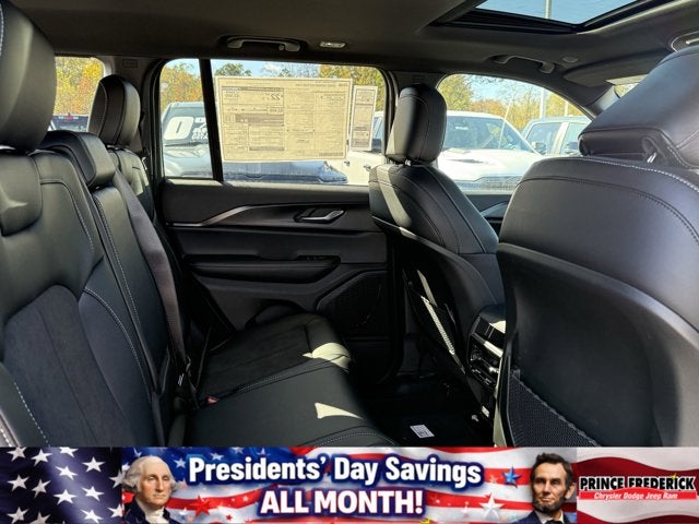 2025 Jeep Grand Cherokee 4WD