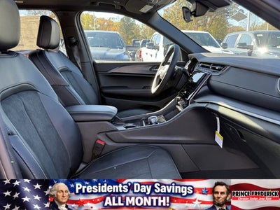 2025 Jeep Grand Cherokee 4WD