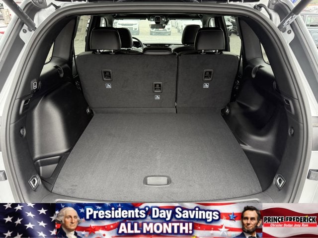 2025 Jeep Grand Cherokee 4WD