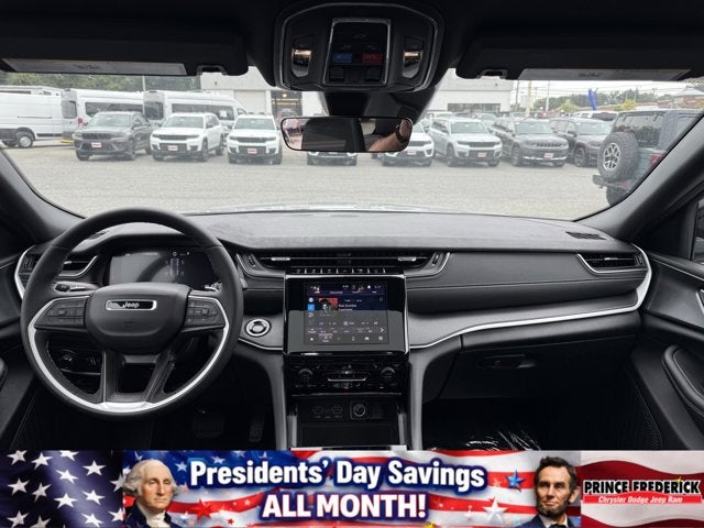 2025 Jeep Grand Cherokee 4WD