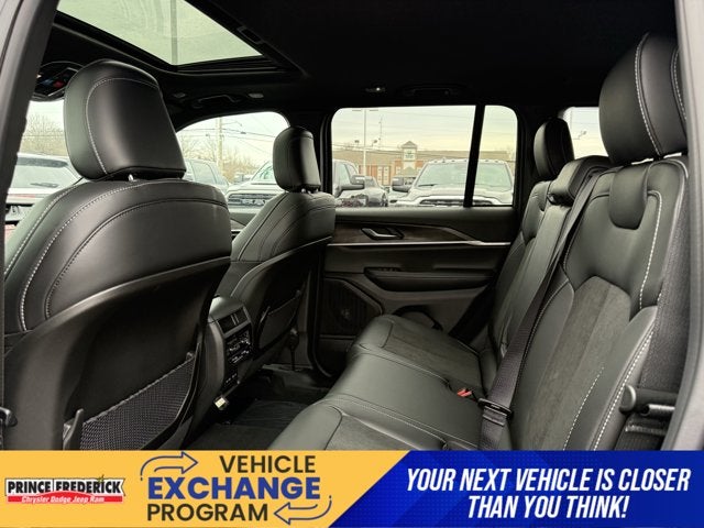 2026 Jeep Grand Cherokee Laredo Altitude