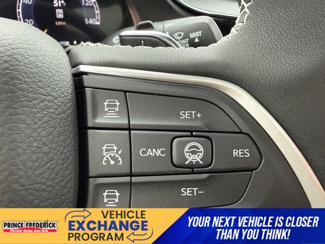 2026 Jeep Grand Cherokee Laredo Altitude