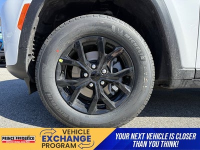 2026 Jeep Grand Cherokee Laredo Altitude